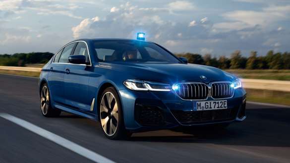 BMW 7 Series G12LCI security vehicle BMW 7 Series G12LCI security vehicle 2/3 front driving road