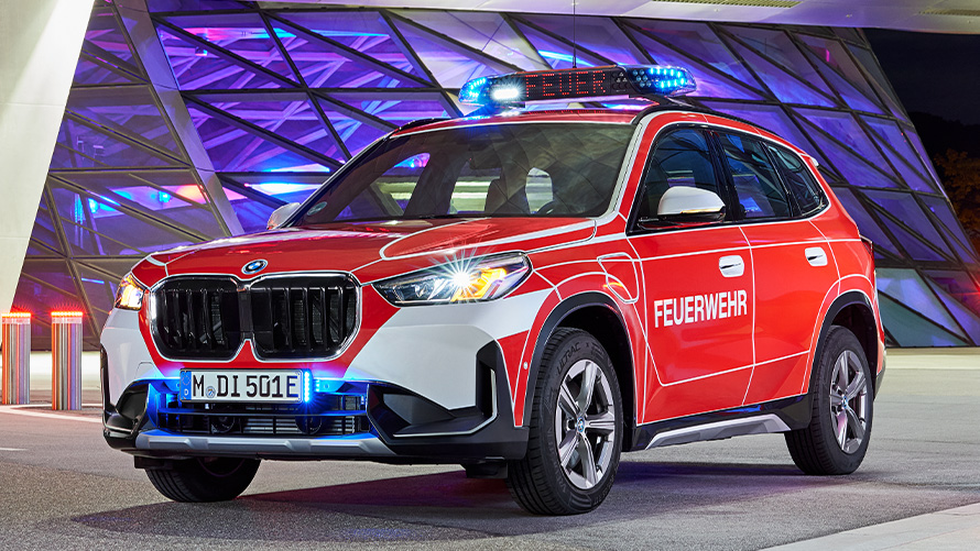 BMW X1 F48LCI fire-fighter vehicle BMW X1 F48LCI fire-fighter vehicle 1/2 front driving